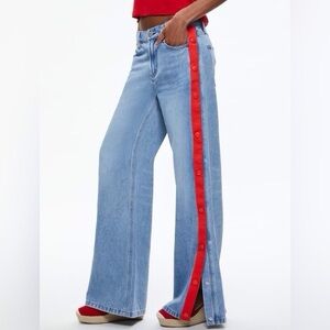 Alice + Olivia ROLA Wide Leg Snap Side Jean. Size 28